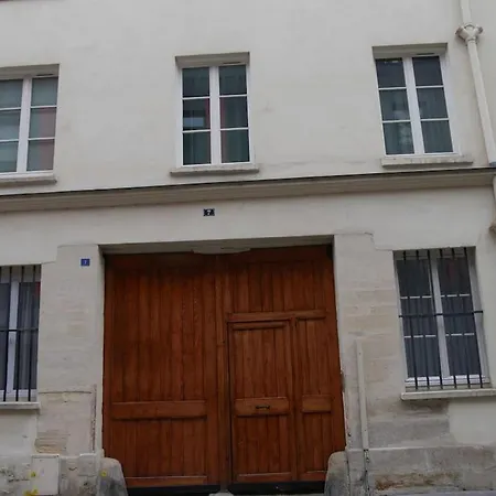Quartier Latin 4 Personnes Apartment *