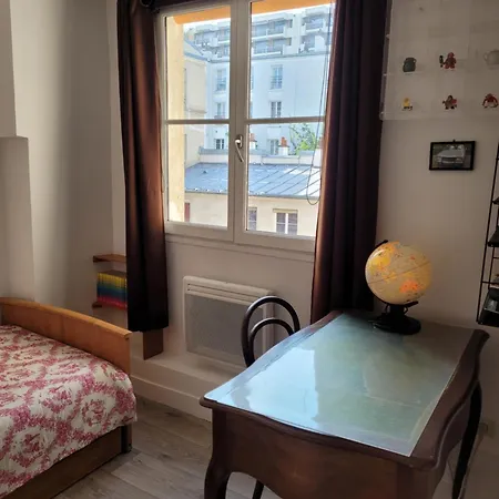 Quartier Latin 4 Personnes Apartment *