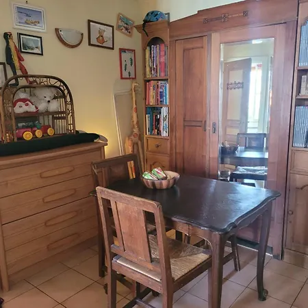 Quartier Latin 4 Personnes Apartment *